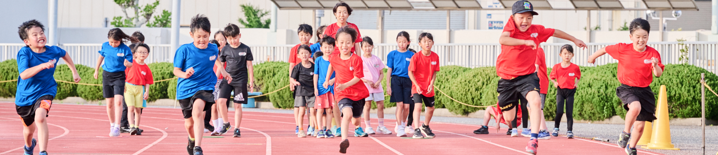 ���w��A�N���X�̗l�q