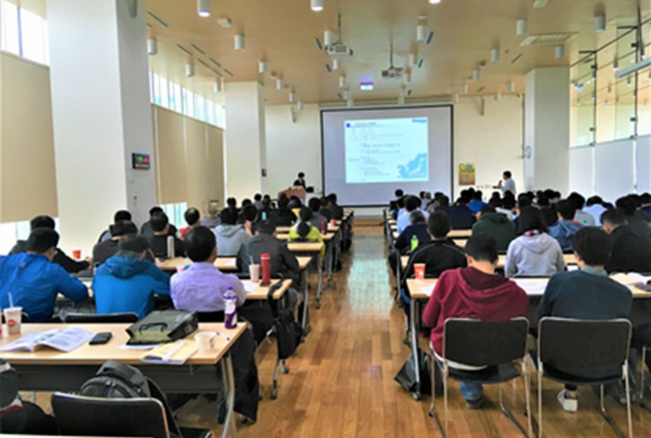 Seminar held at a customer’s site