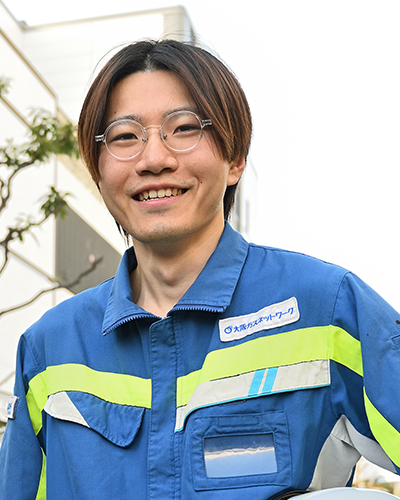 ���� �R��