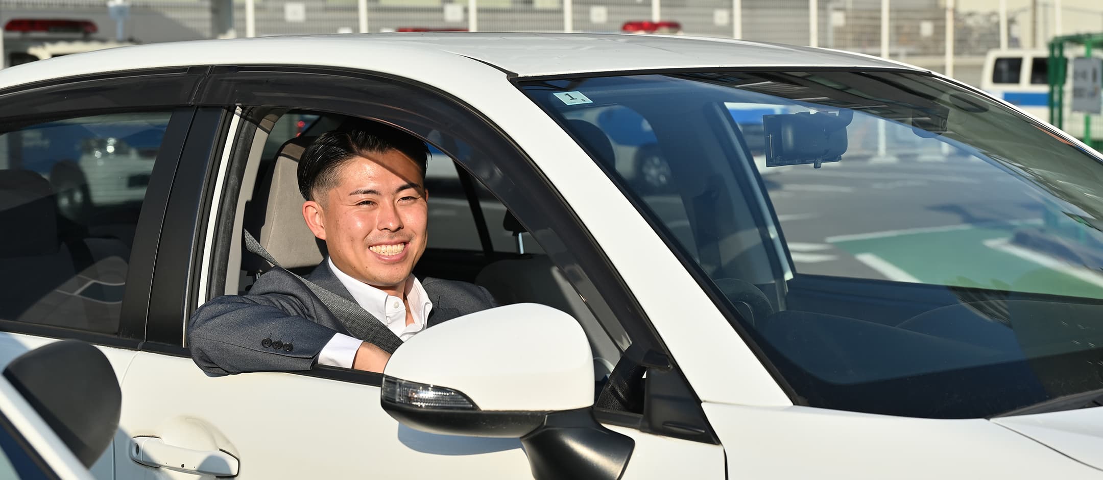 ���݂̒S���Ɩ�