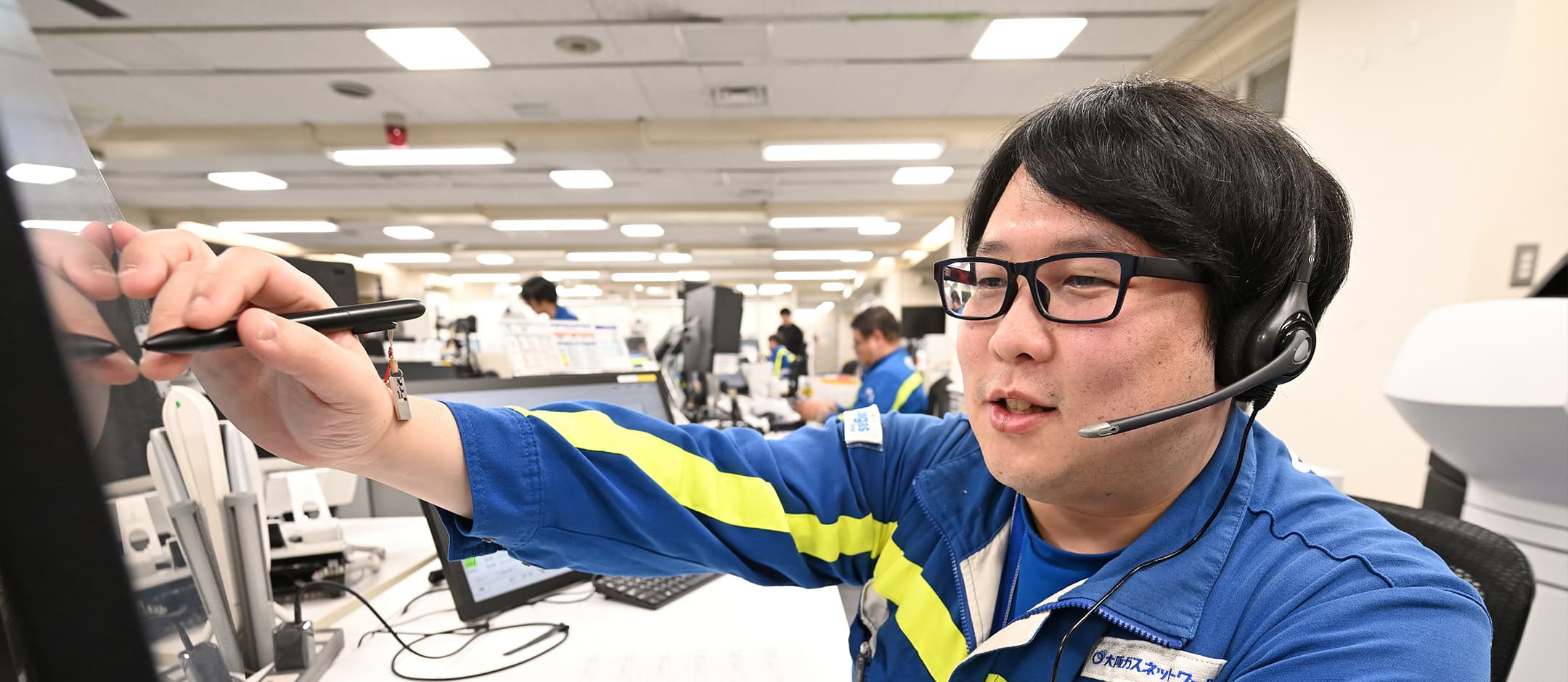 ���݂̒S���Ɩ�