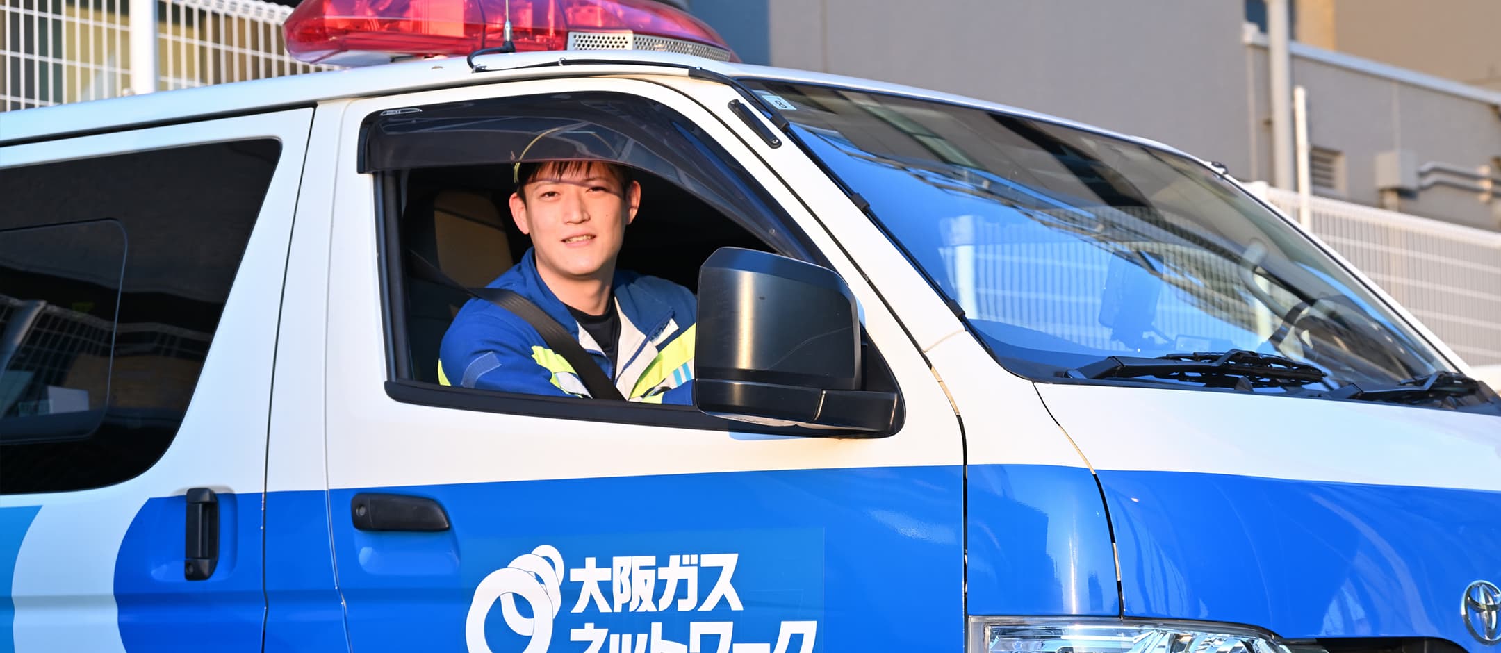 ���݂̒S���Ɩ�